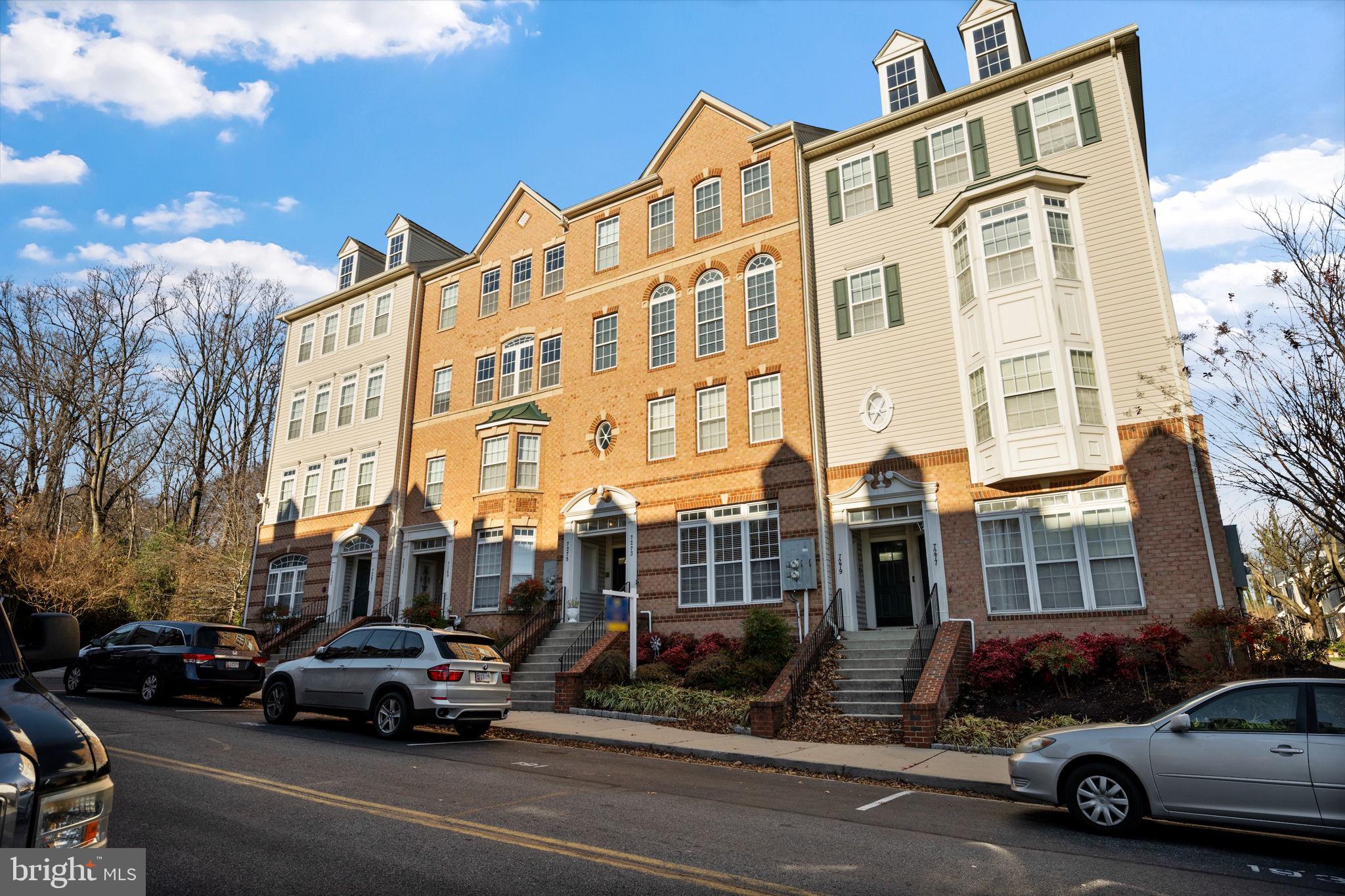 ELKRIDGE CROSSING - Residential