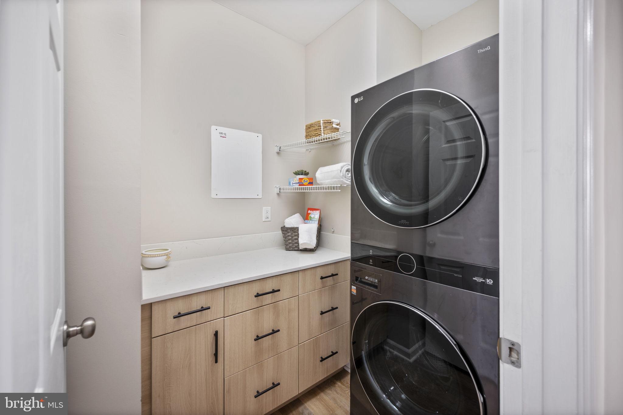 ELKRIDGE CROSSING - Residential