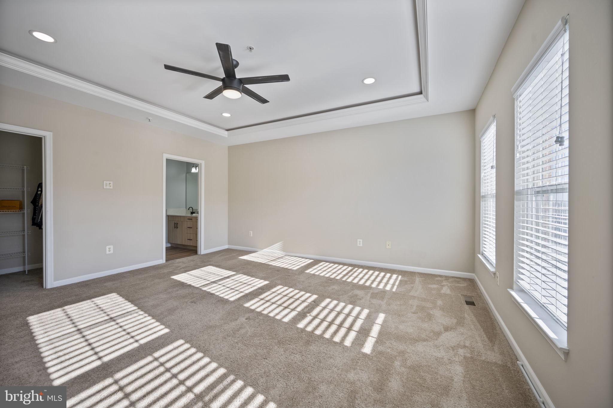 ELKRIDGE CROSSING - Residential