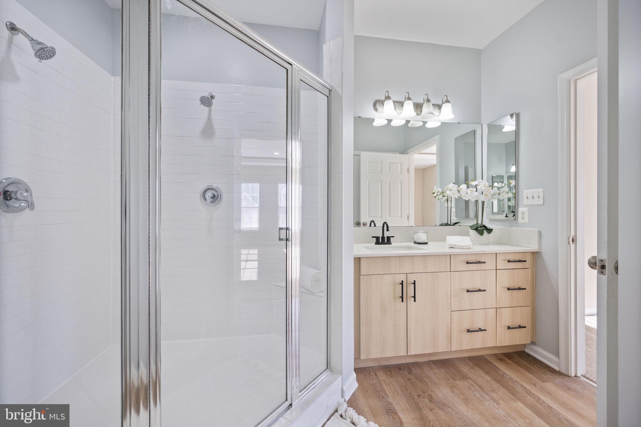 ELKRIDGE CROSSING - Residential