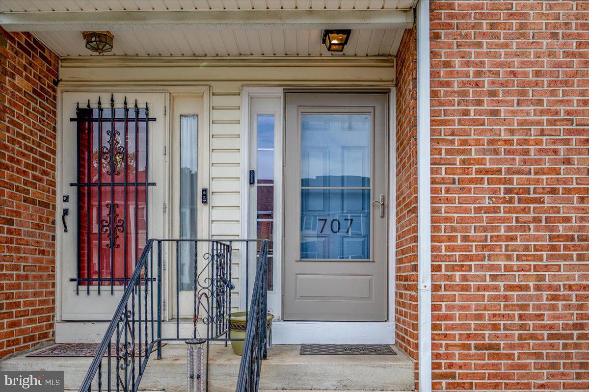 707 6TH STREET