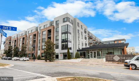 145 Riverhaven Drive Unit 551, Oxon Hill, MD MLS: MDPG2213434