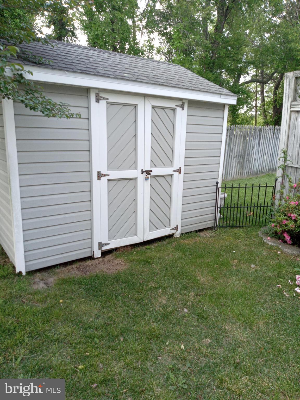 SCHUMAKER MANOR - Residential