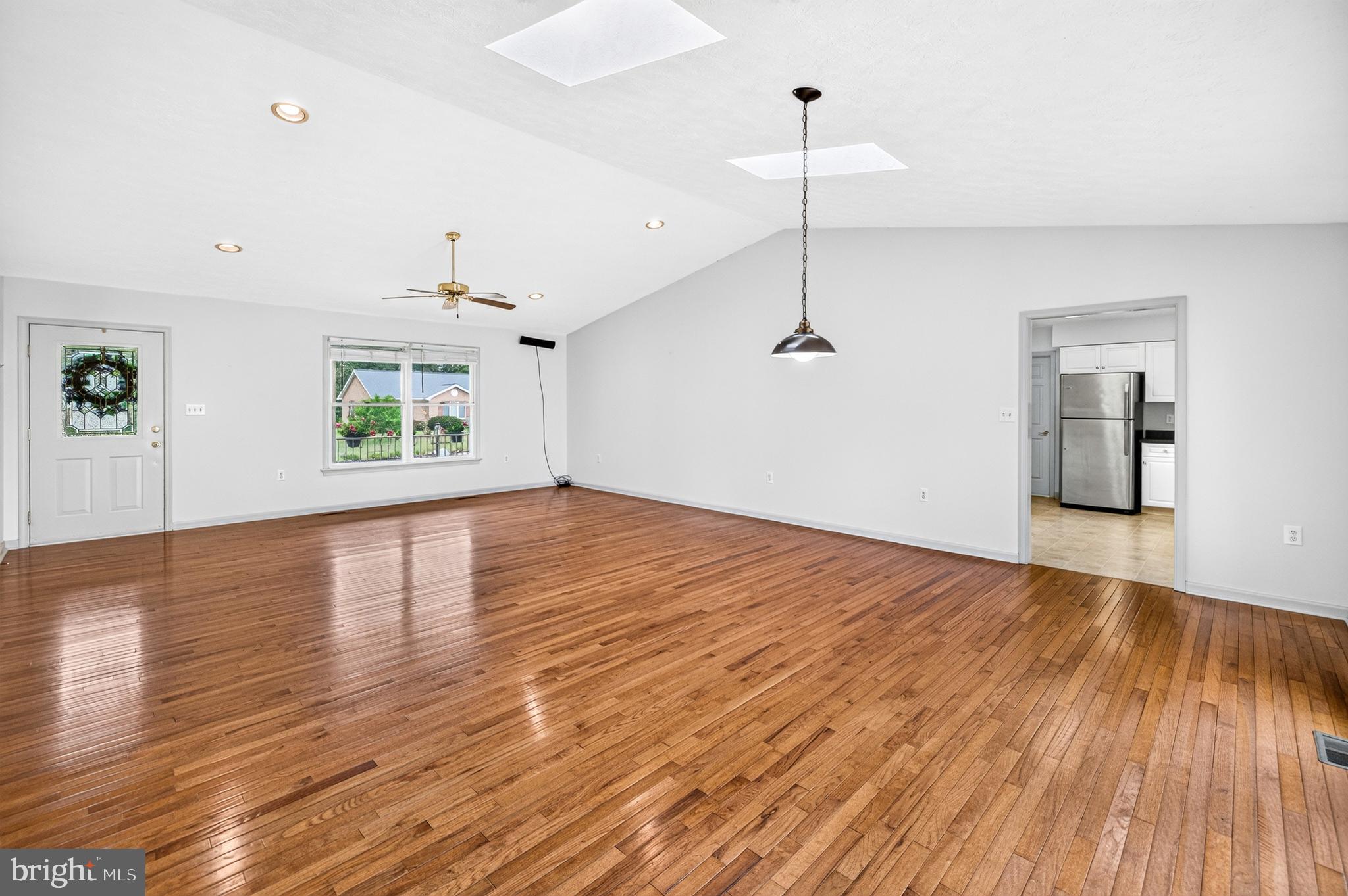 18 MEADOW LANE