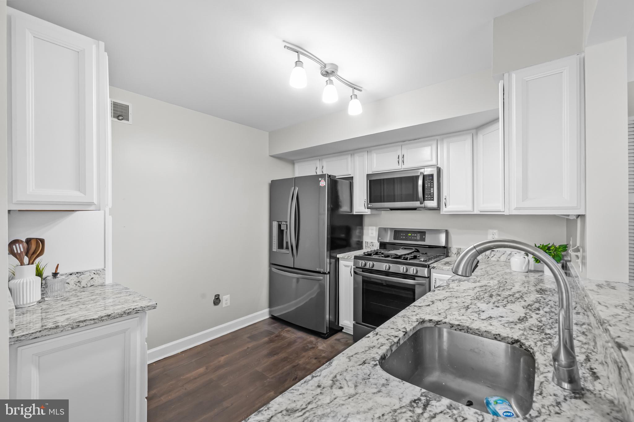 PRINCETON WOODS - Residential