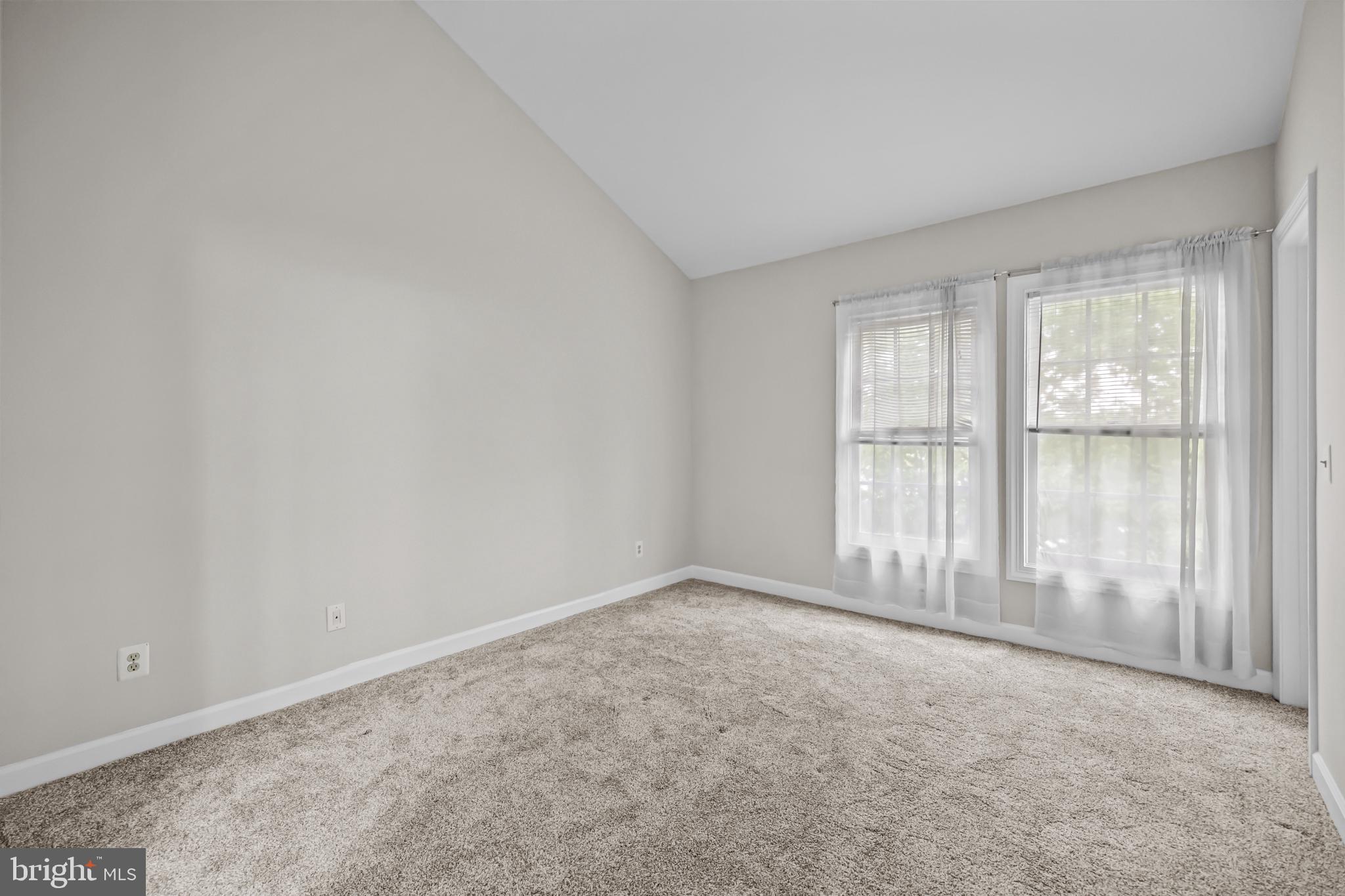 PRINCETON WOODS - Residential