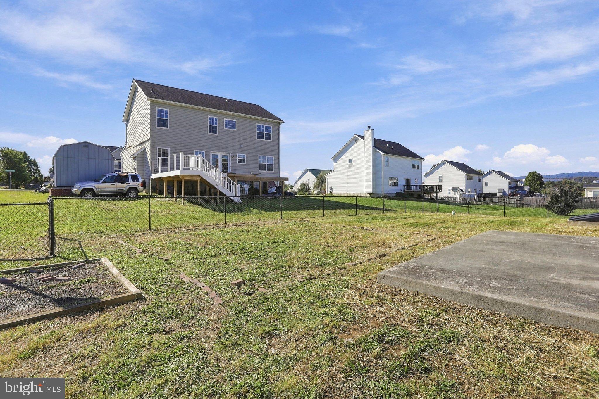 355 TEAL ROAD N