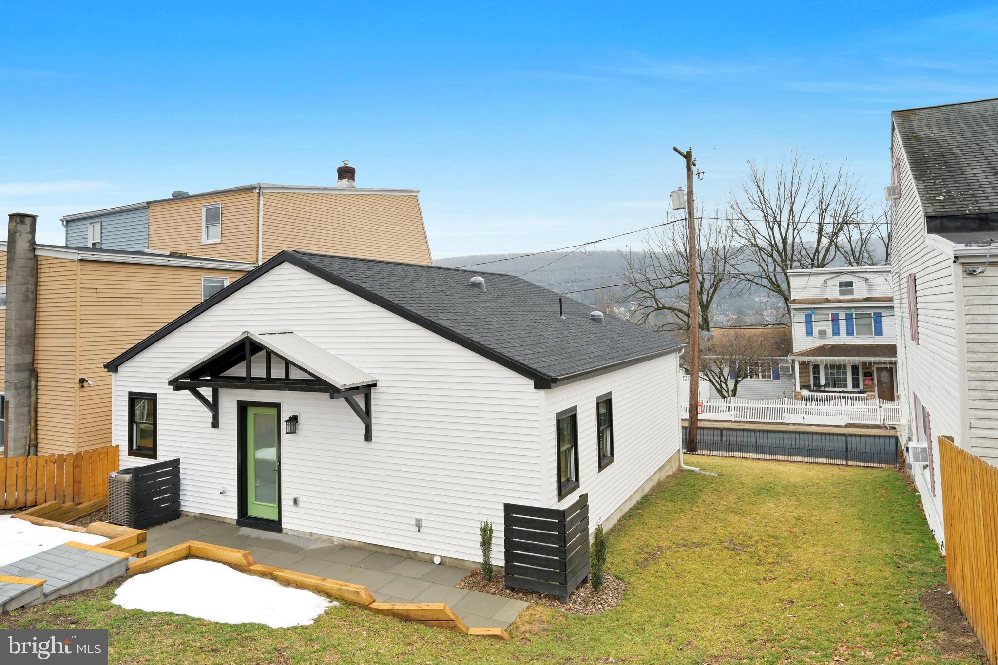 MOUNT HOPE - Residential