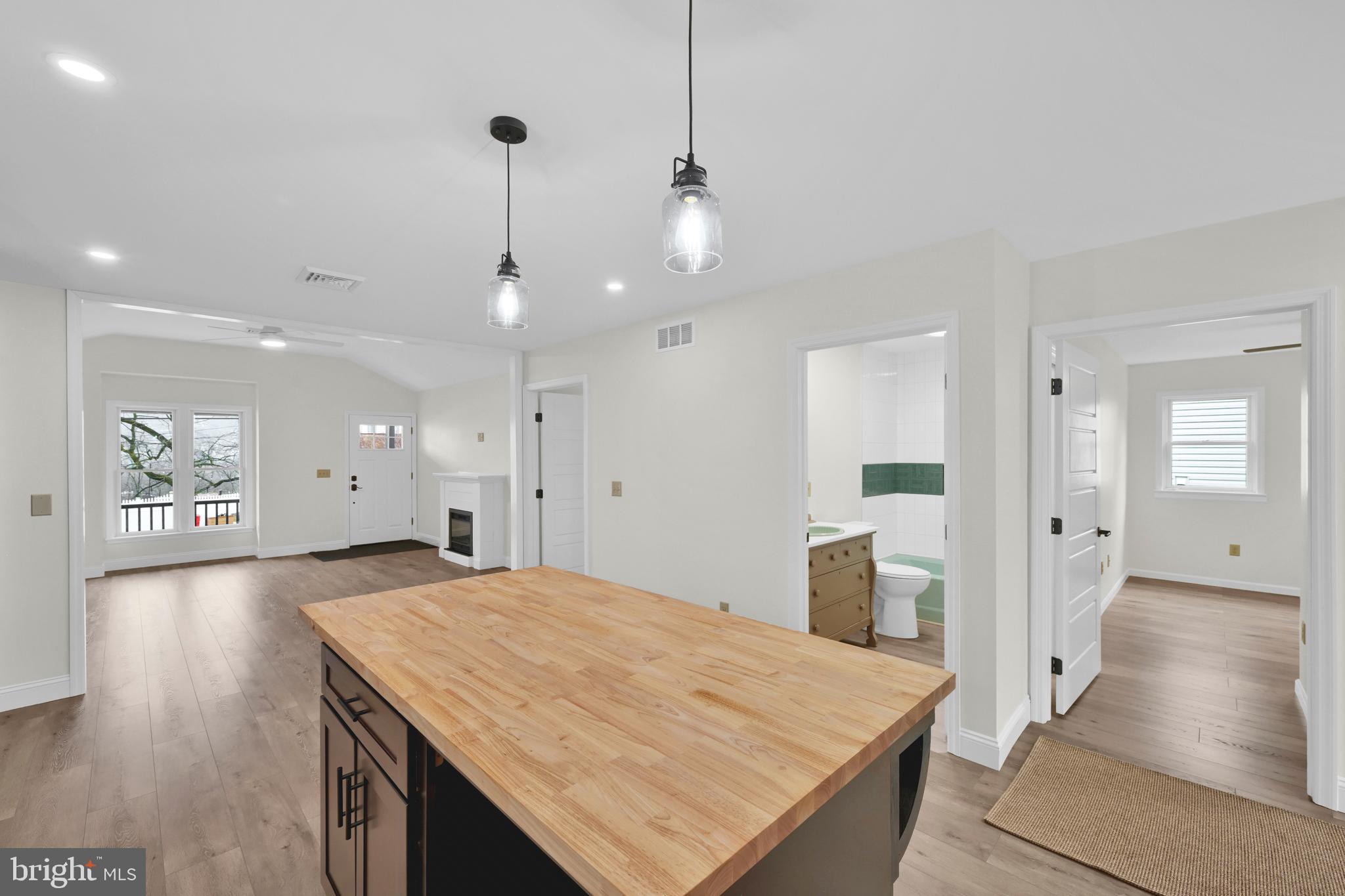 MOUNT HOPE - Residential