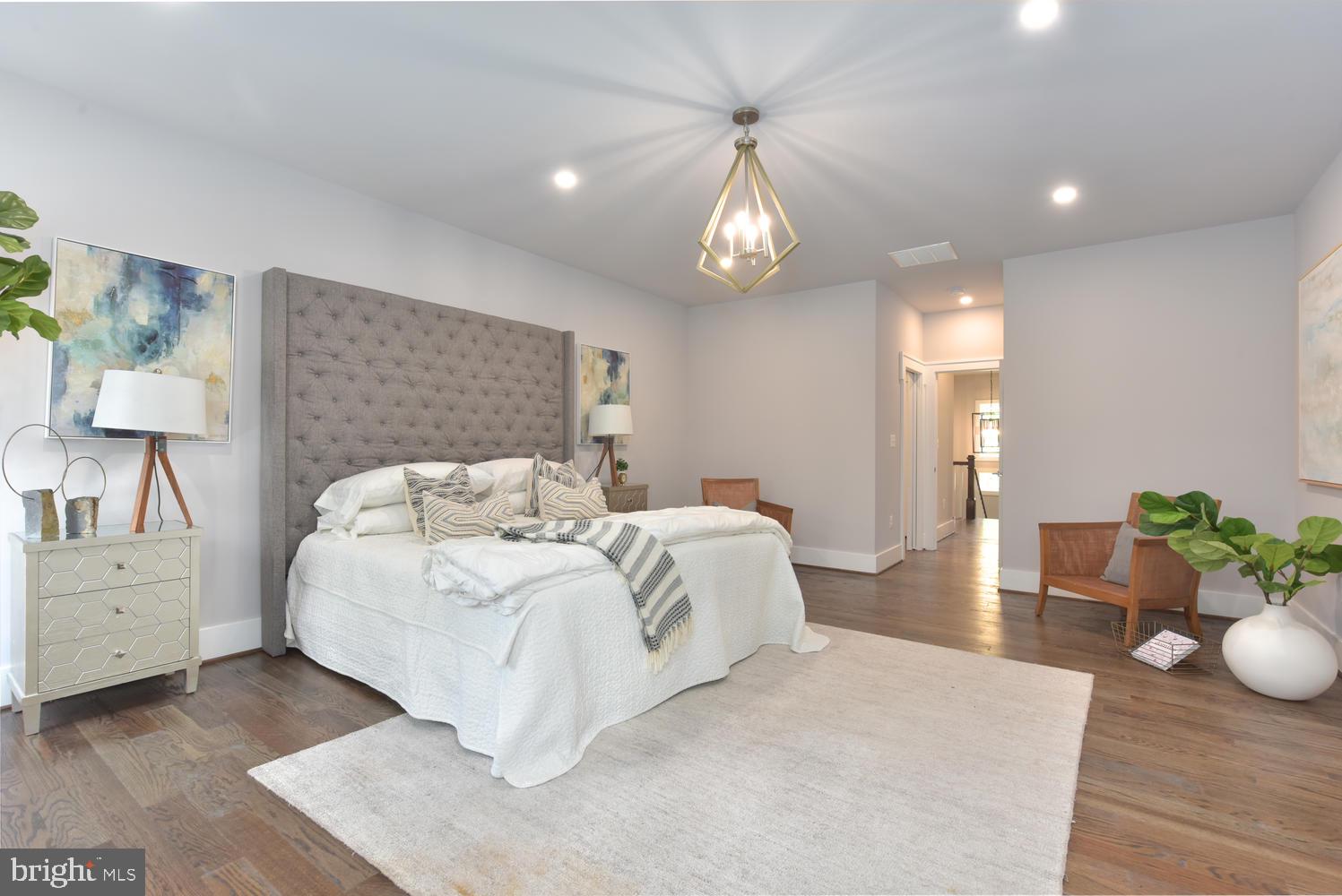 GARDEN CITY - Residential