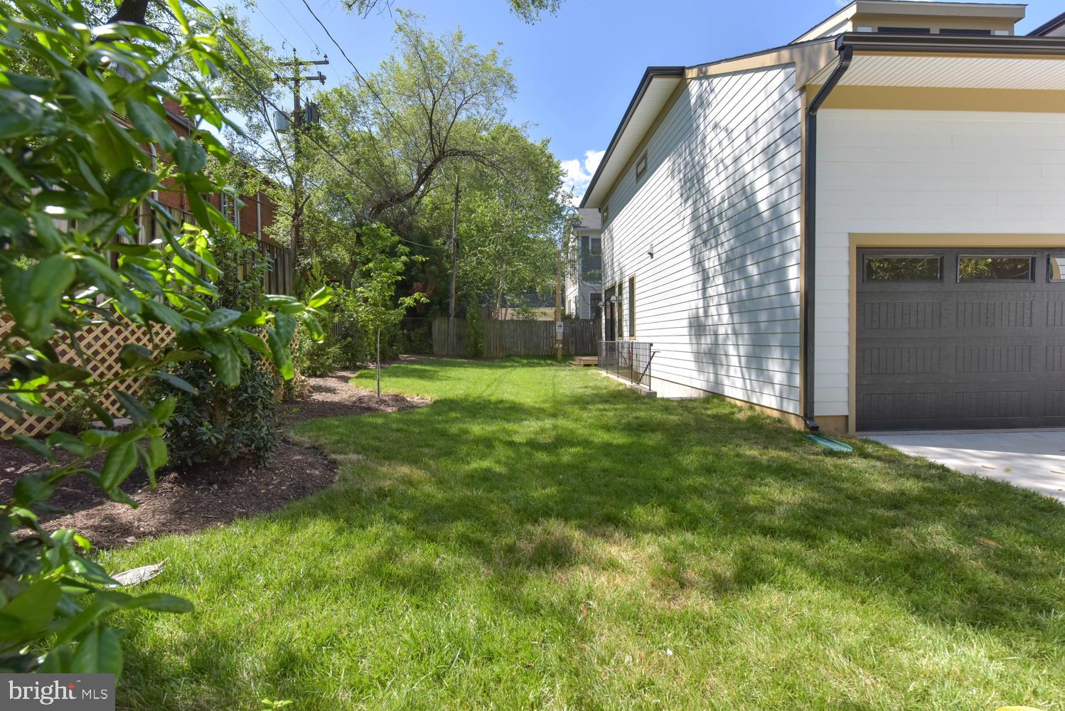 GARDEN CITY - Residential