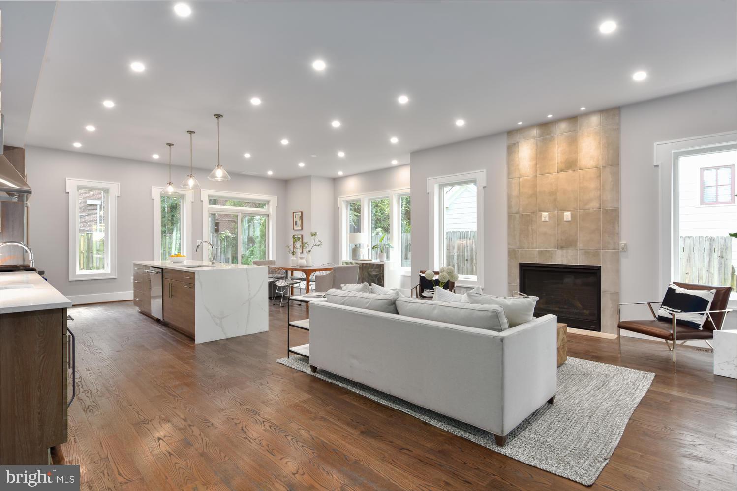 GARDEN CITY - Residential