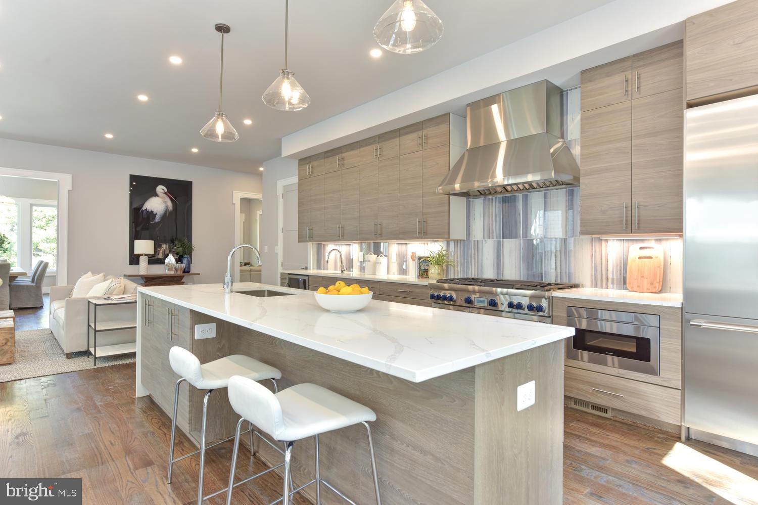 GARDEN CITY - Residential