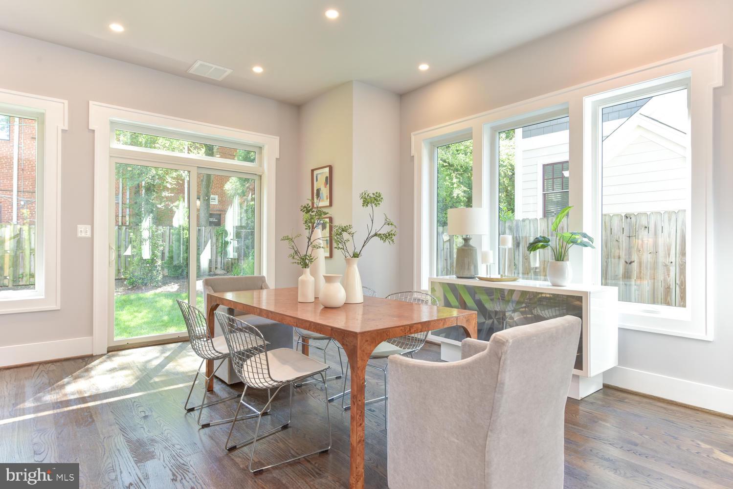 GARDEN CITY - Residential