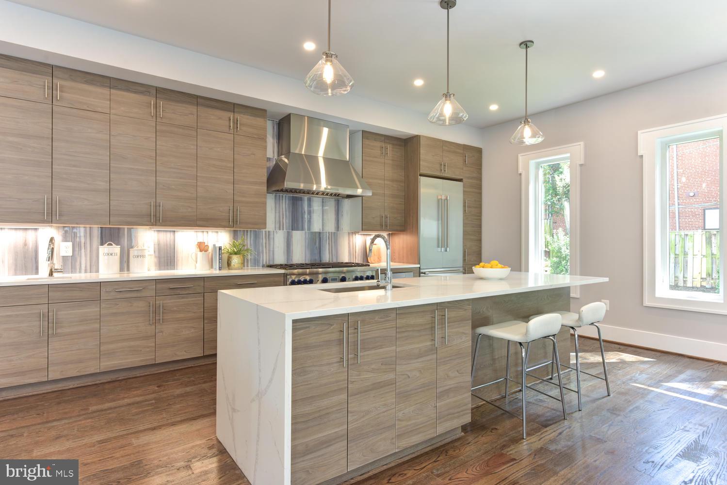 GARDEN CITY - Residential