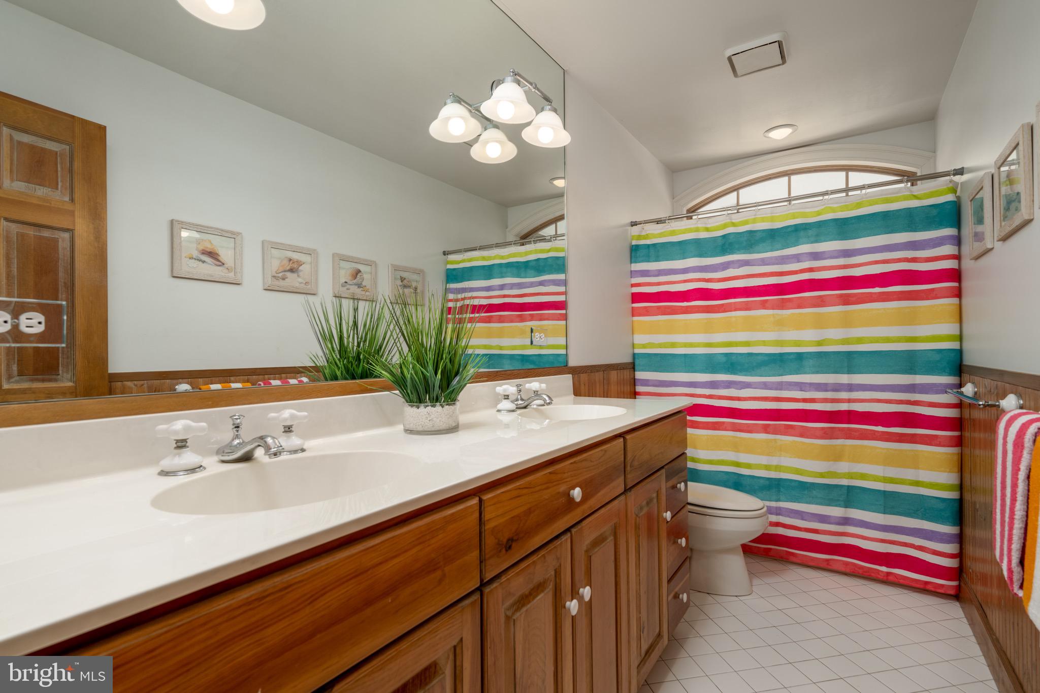 PELICANS POUCH - Residential