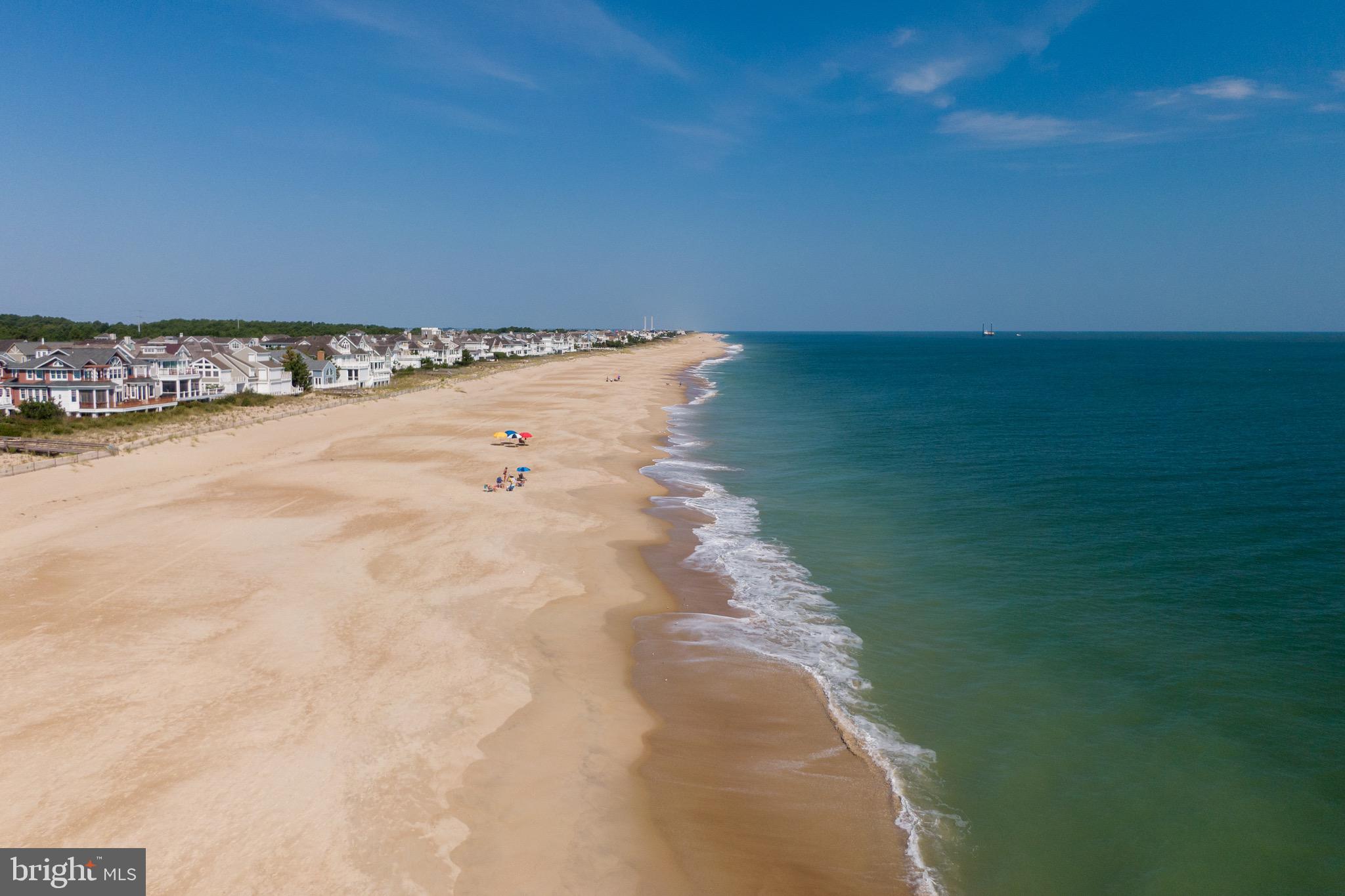 PELICANS POUCH - Residential