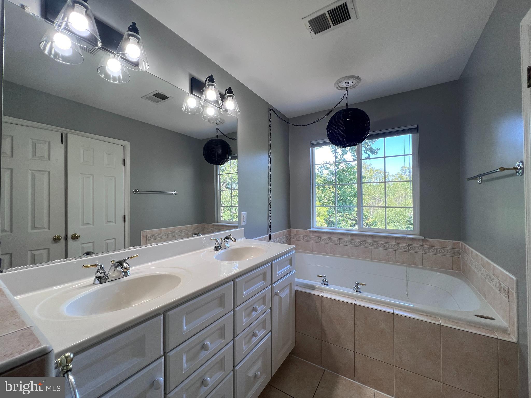 CARTERWOOD - Residential Lease