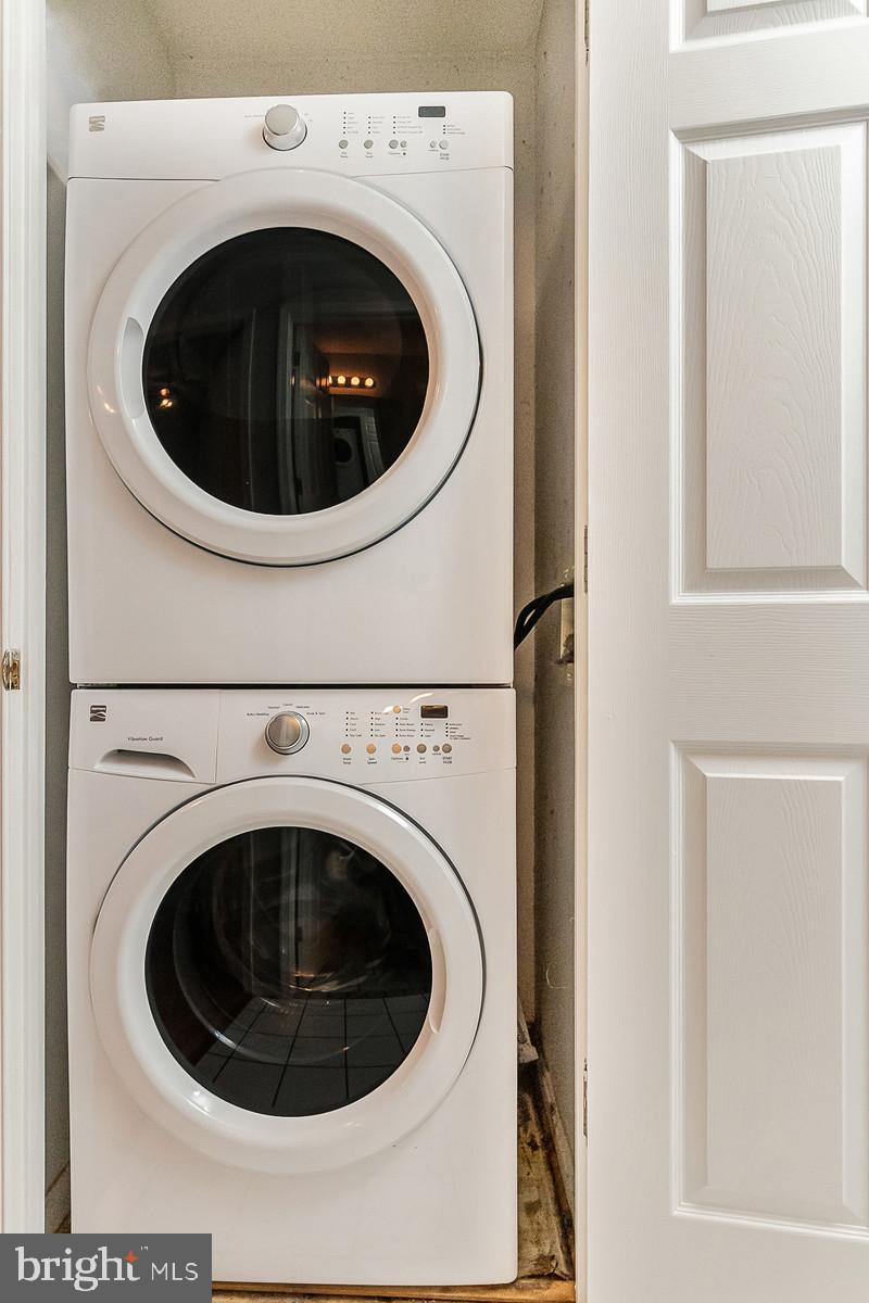 ASHBURN FARM - Residential