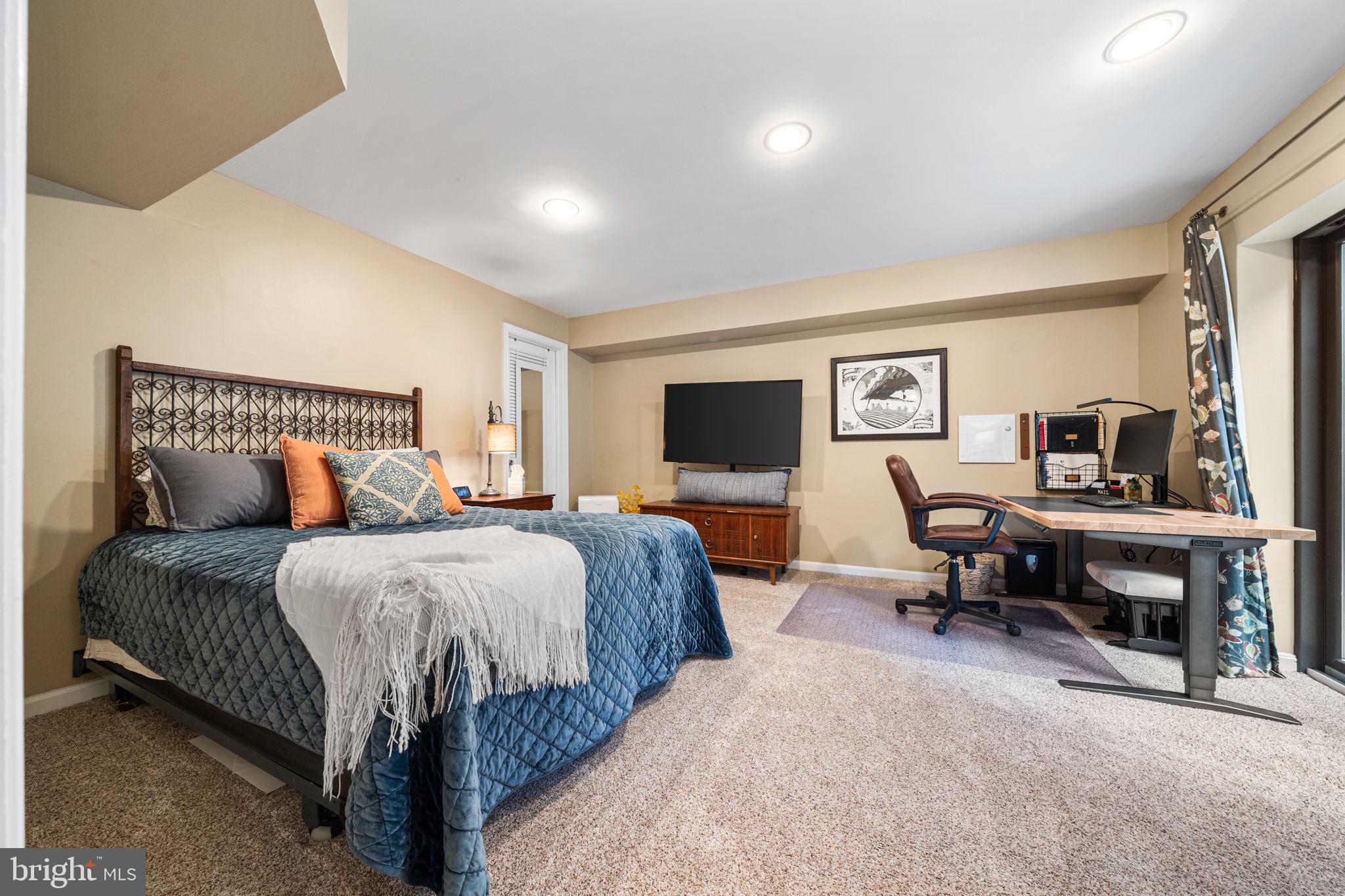 JERZY LAMOT - Residential