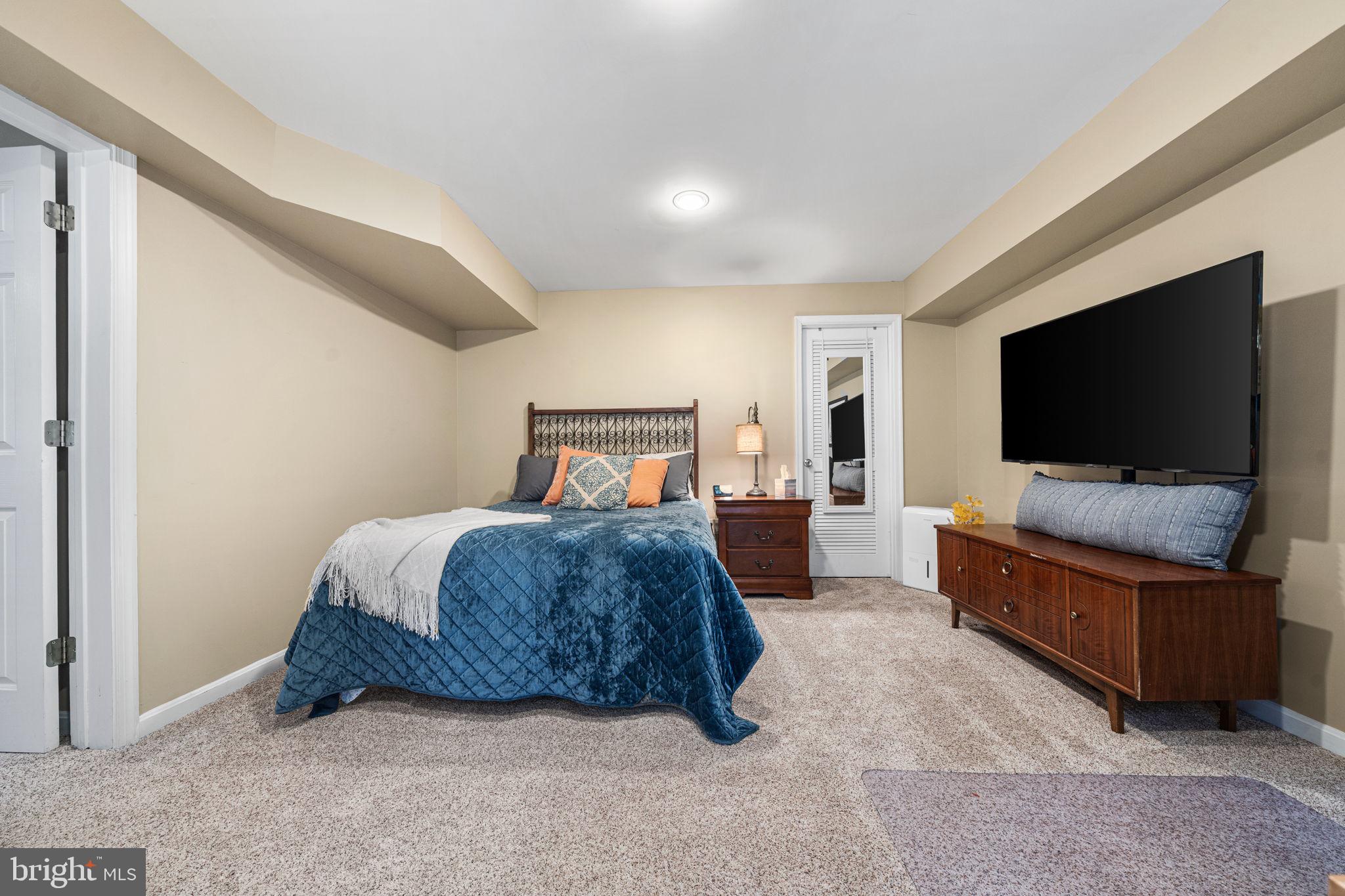 JERZY LAMOT - Residential