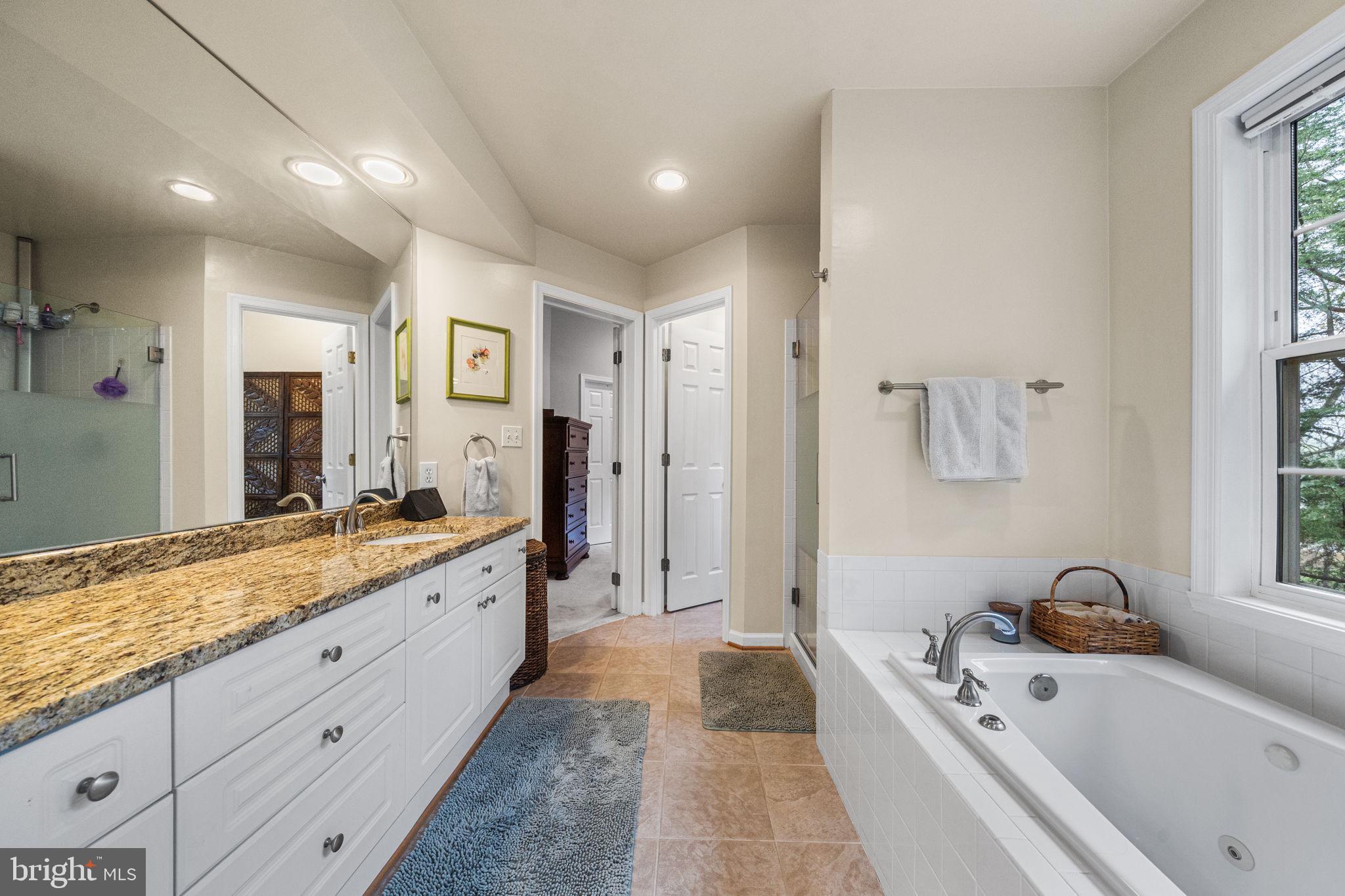 JERZY LAMOT - Residential