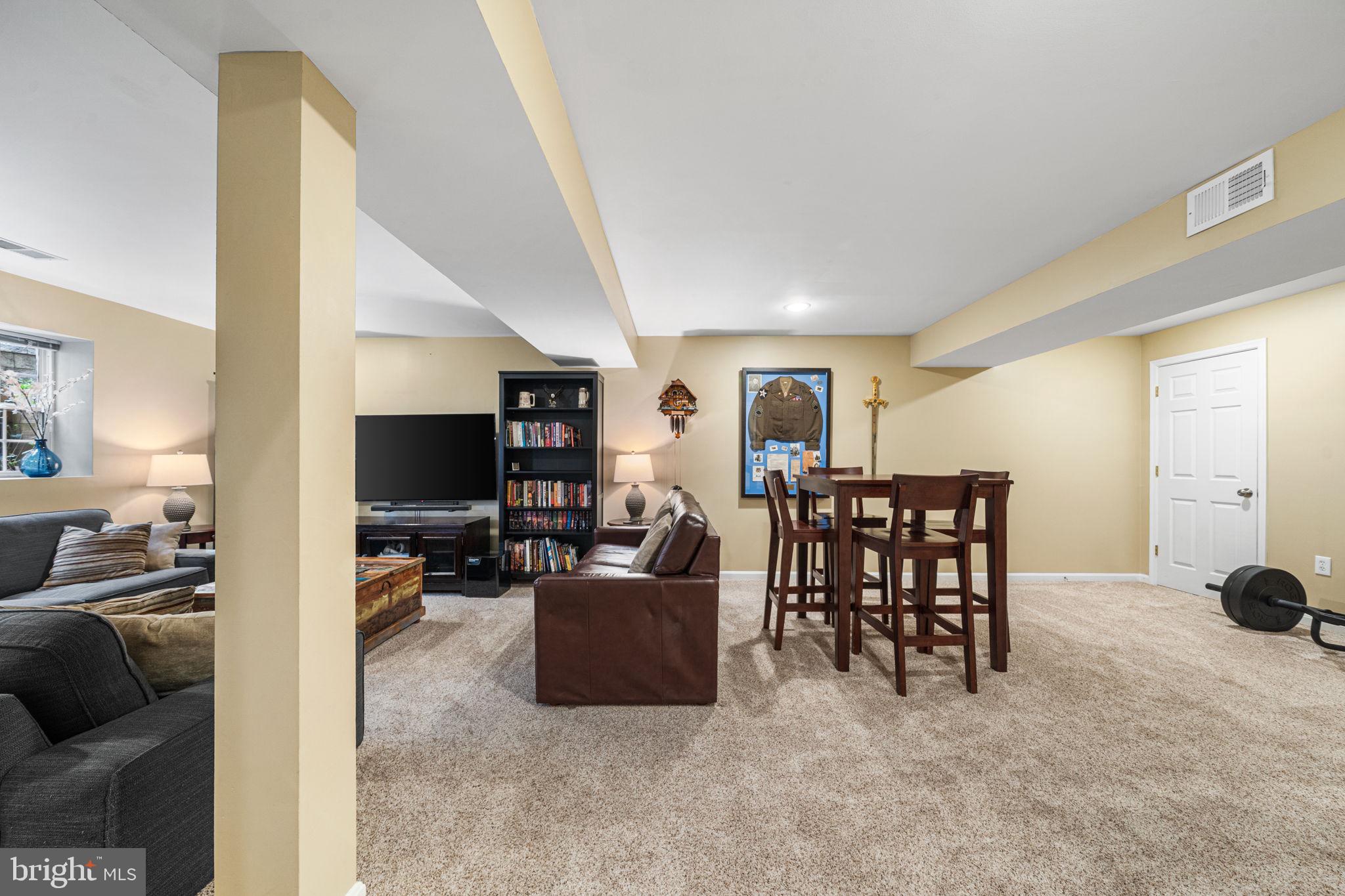 JERZY LAMOT - Residential