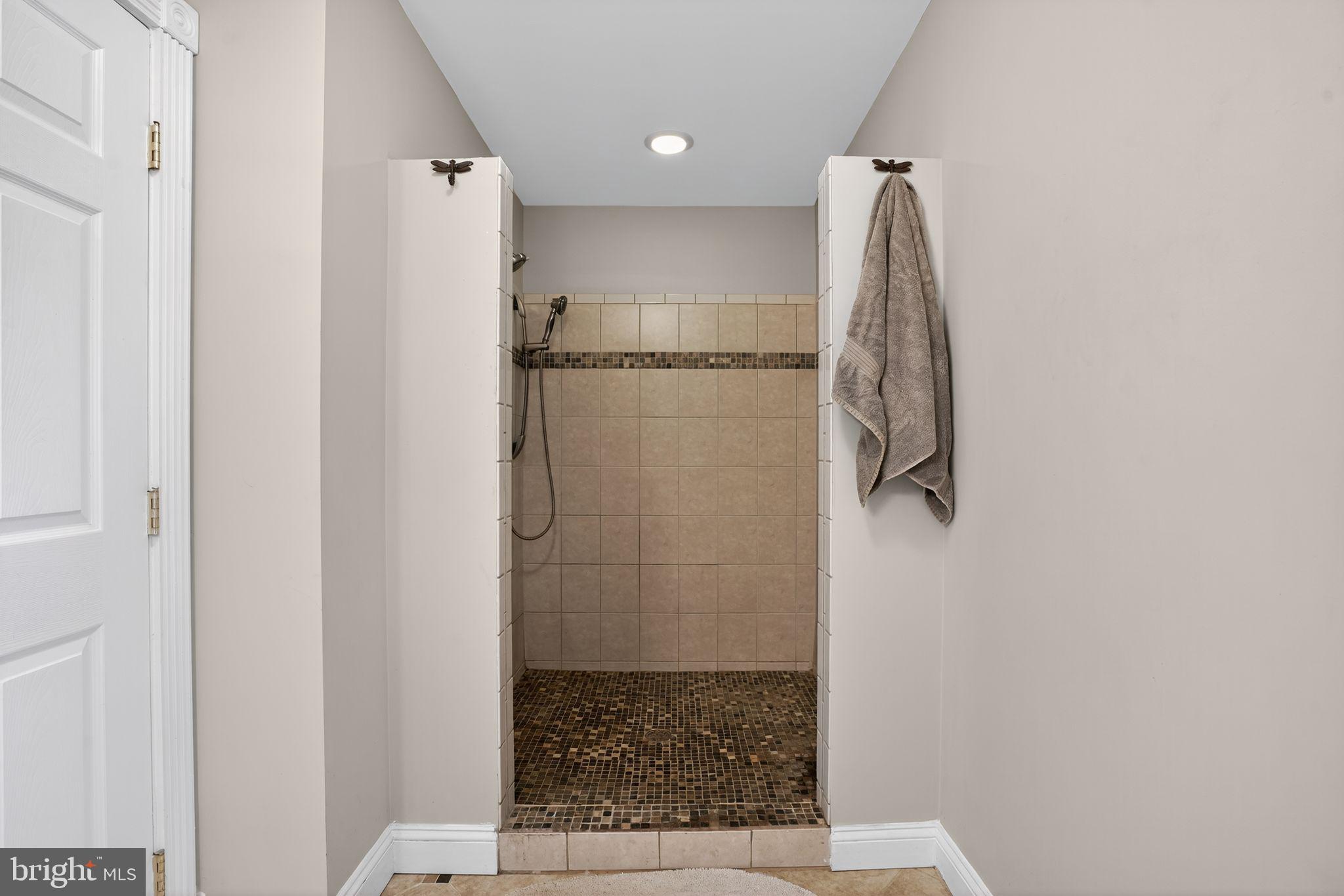 HIGH RIDGE - Residential