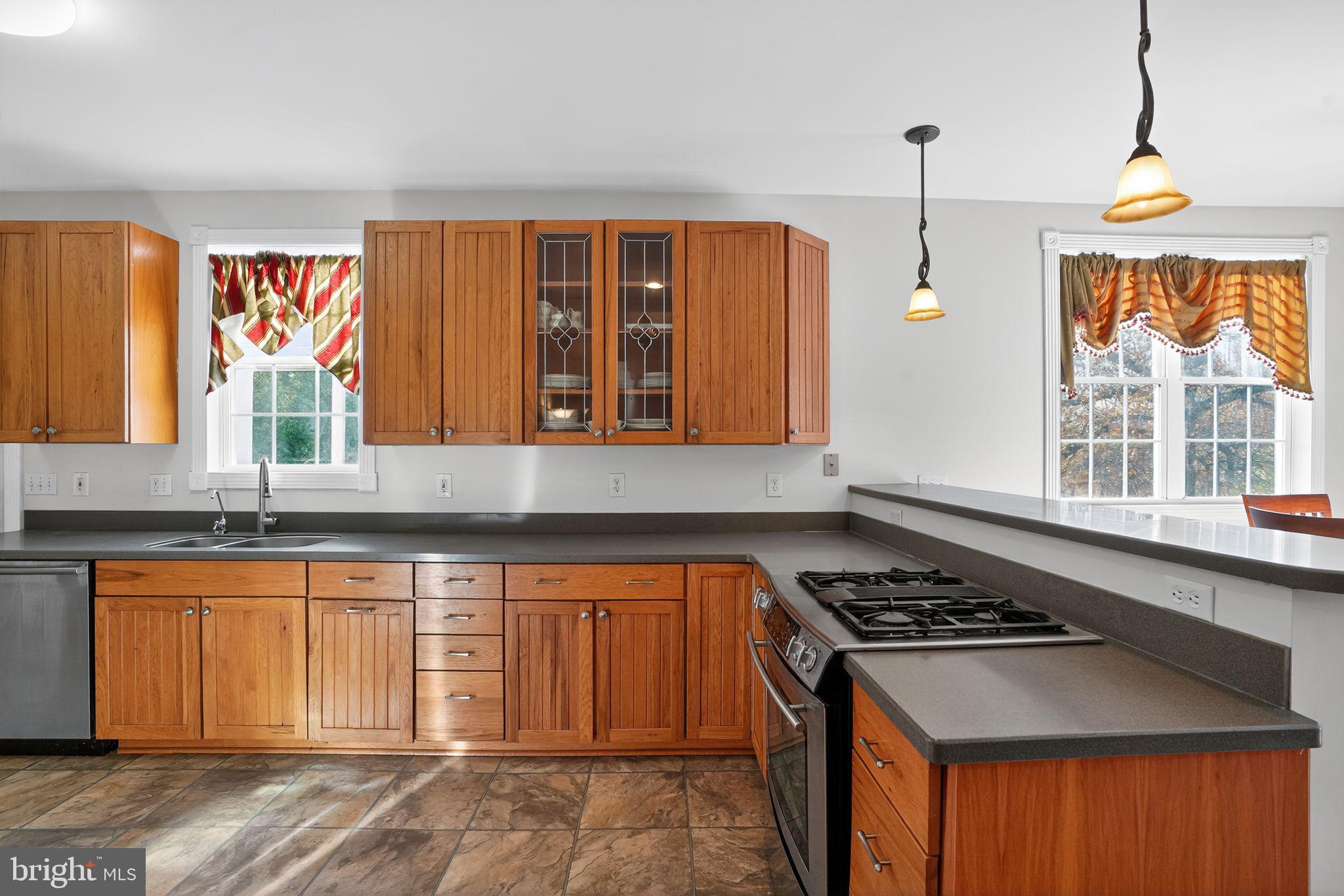 HIGH RIDGE - Residential