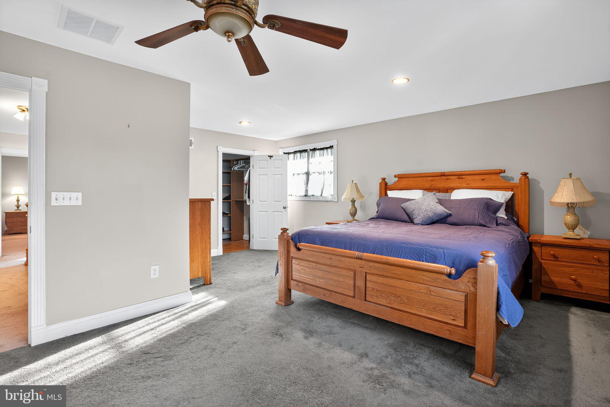 HIGH RIDGE - Residential