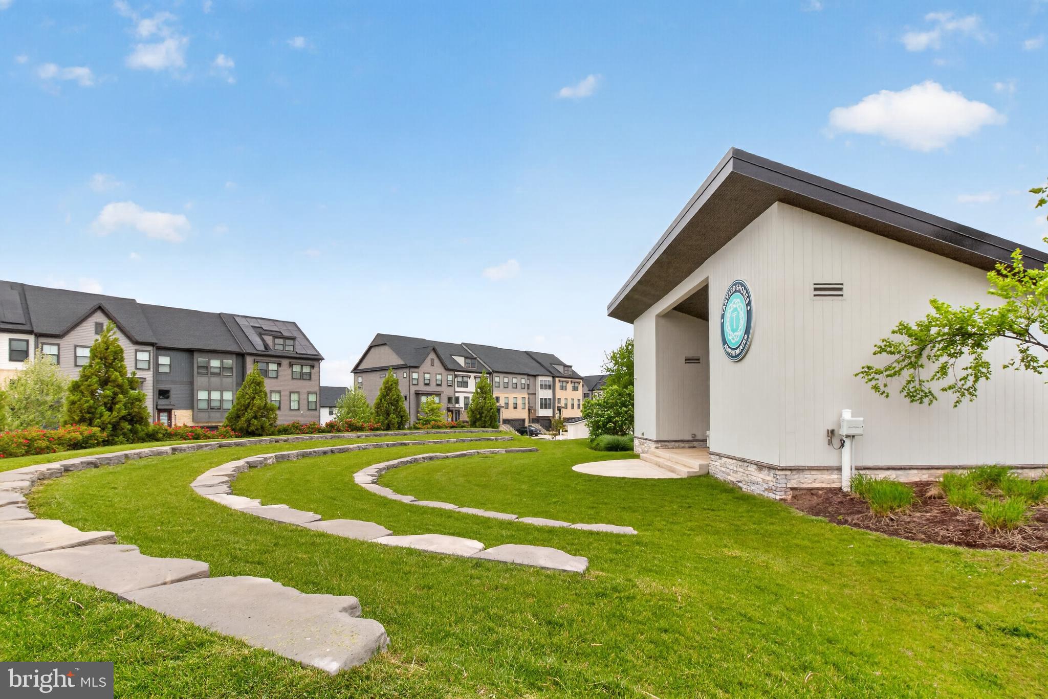 TANYARD SHORES - Residential