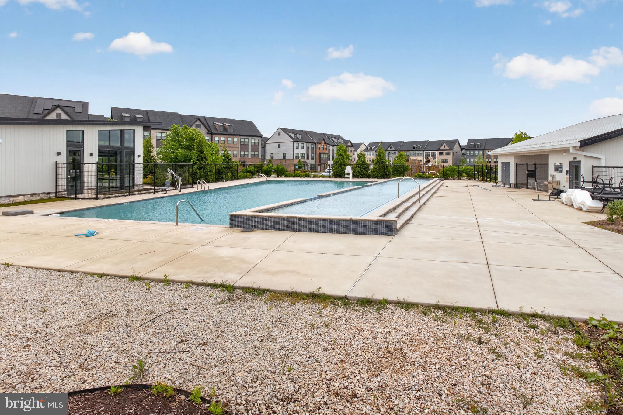 TANYARD SHORES - Residential