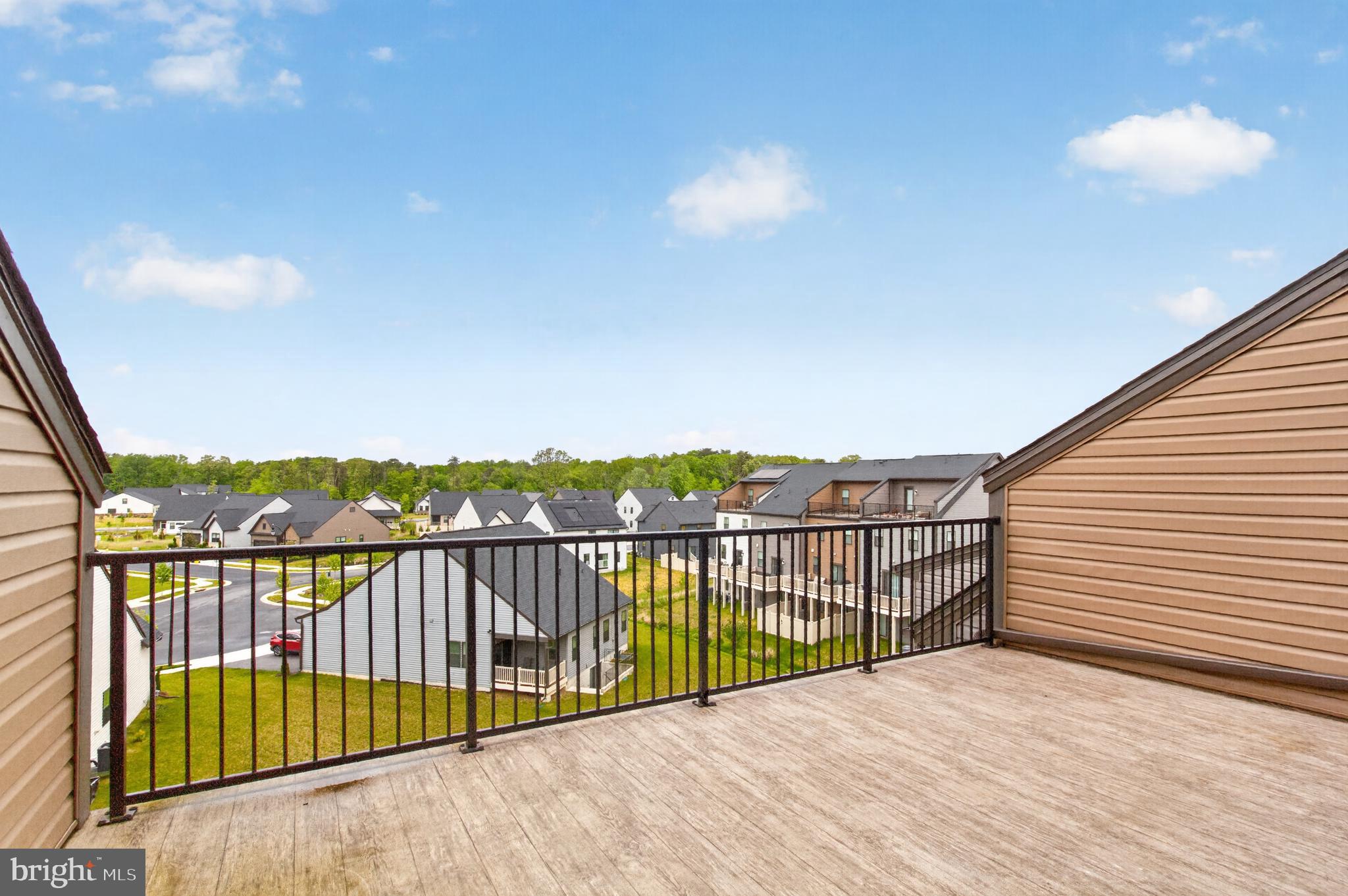 TANYARD SHORES - Residential
