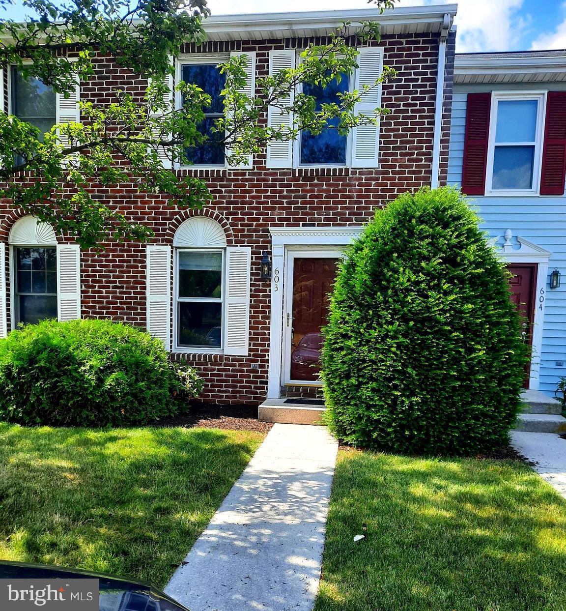 Prime location...well maintained 2 bedroom, 1.5 baths , with a lower level partially finished for extra living space. This also has a sunroom off the livingroom to totally relax after a long day.