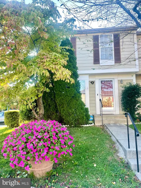 8 Ivy Oak Court, Gaithersburg, MD MLS: MDMC2146514