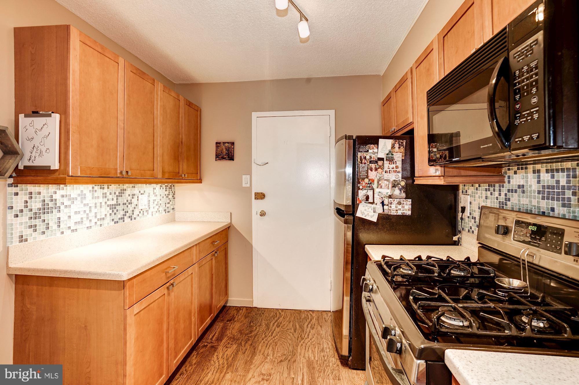 HORIZON HOUSE - Residential Lease