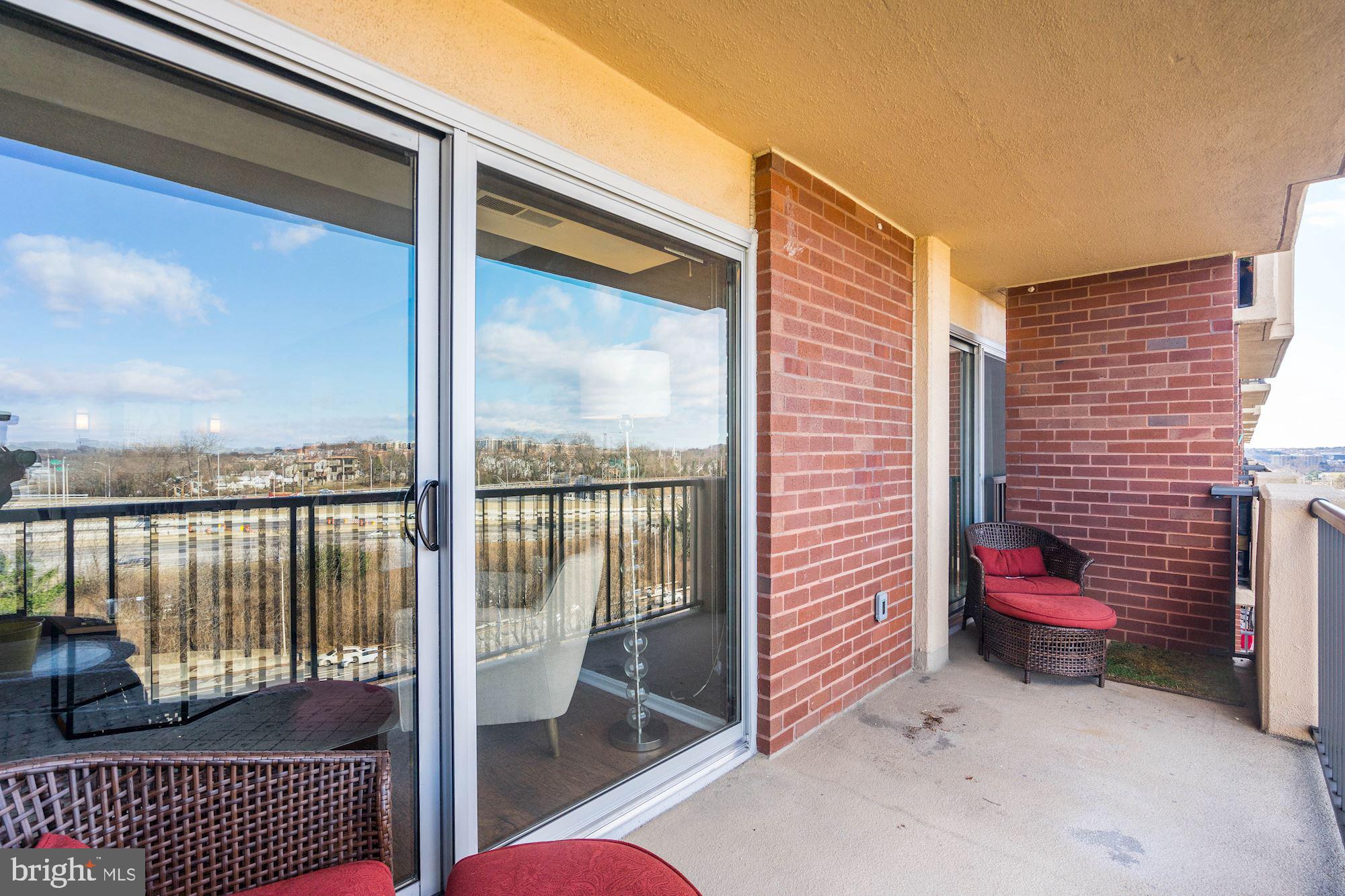 HORIZON HOUSE - Residential Lease