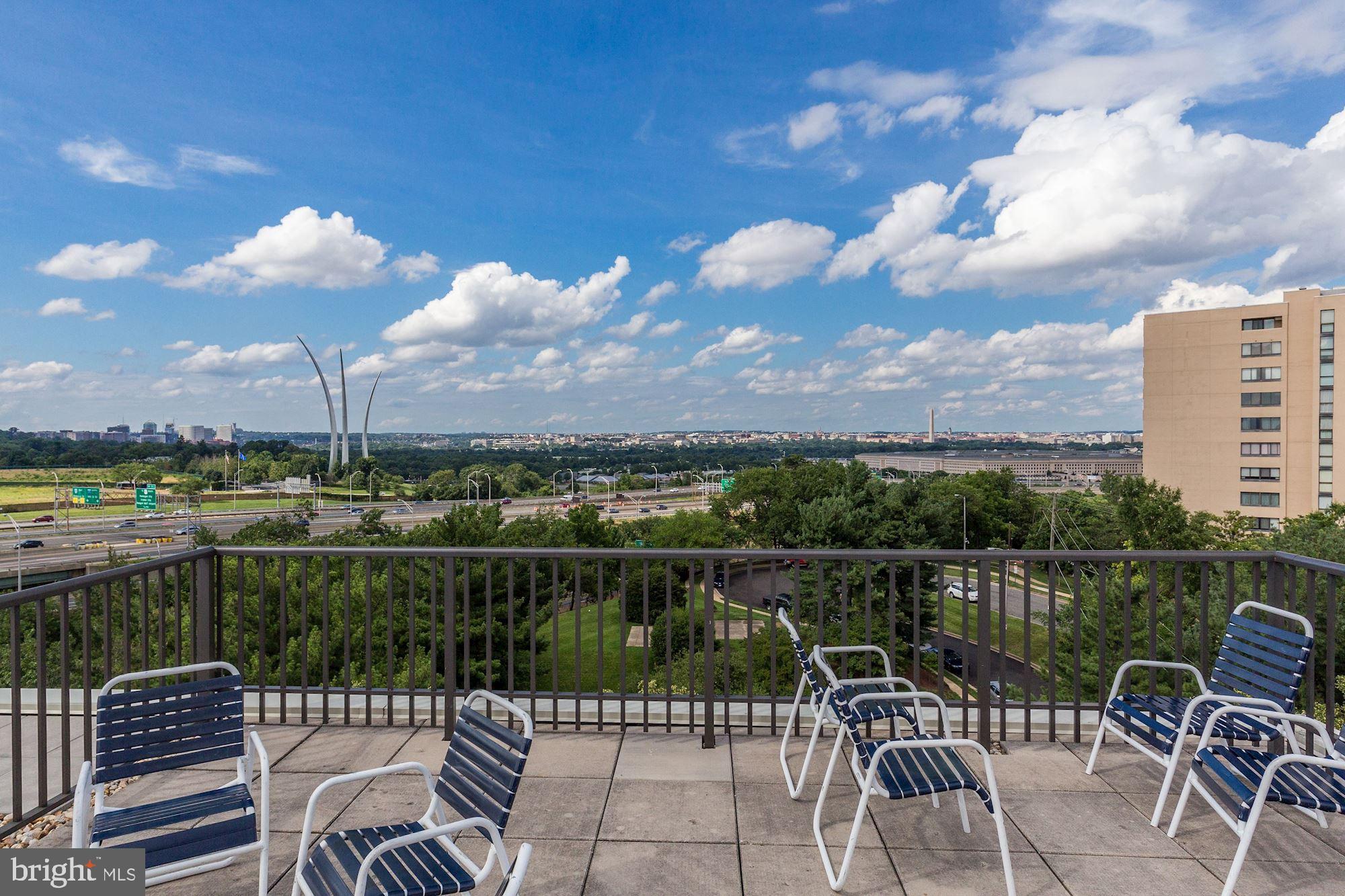 HORIZON HOUSE - Residential Lease