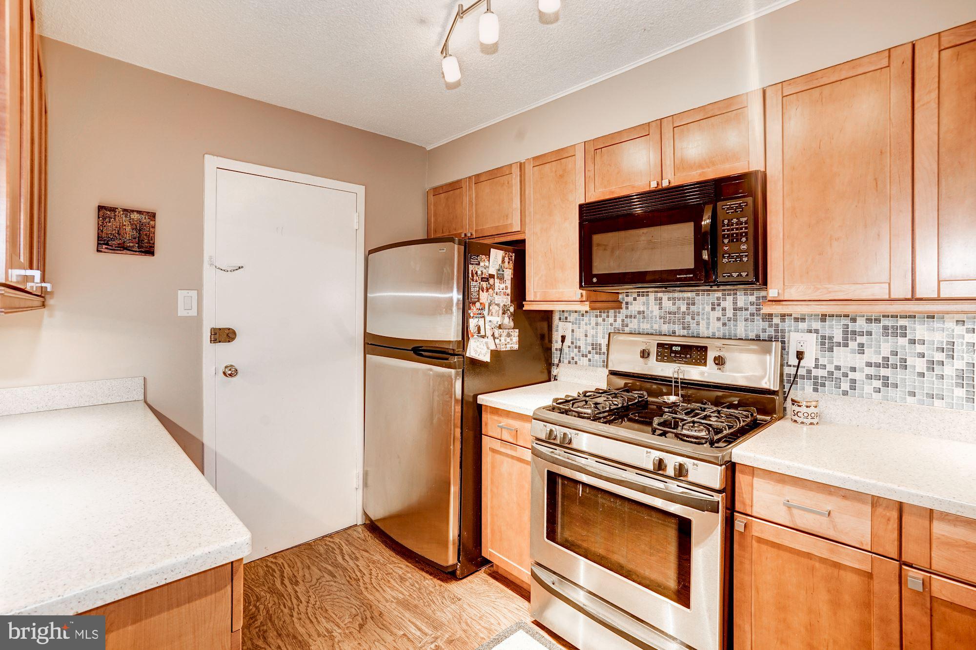 HORIZON HOUSE - Residential Lease