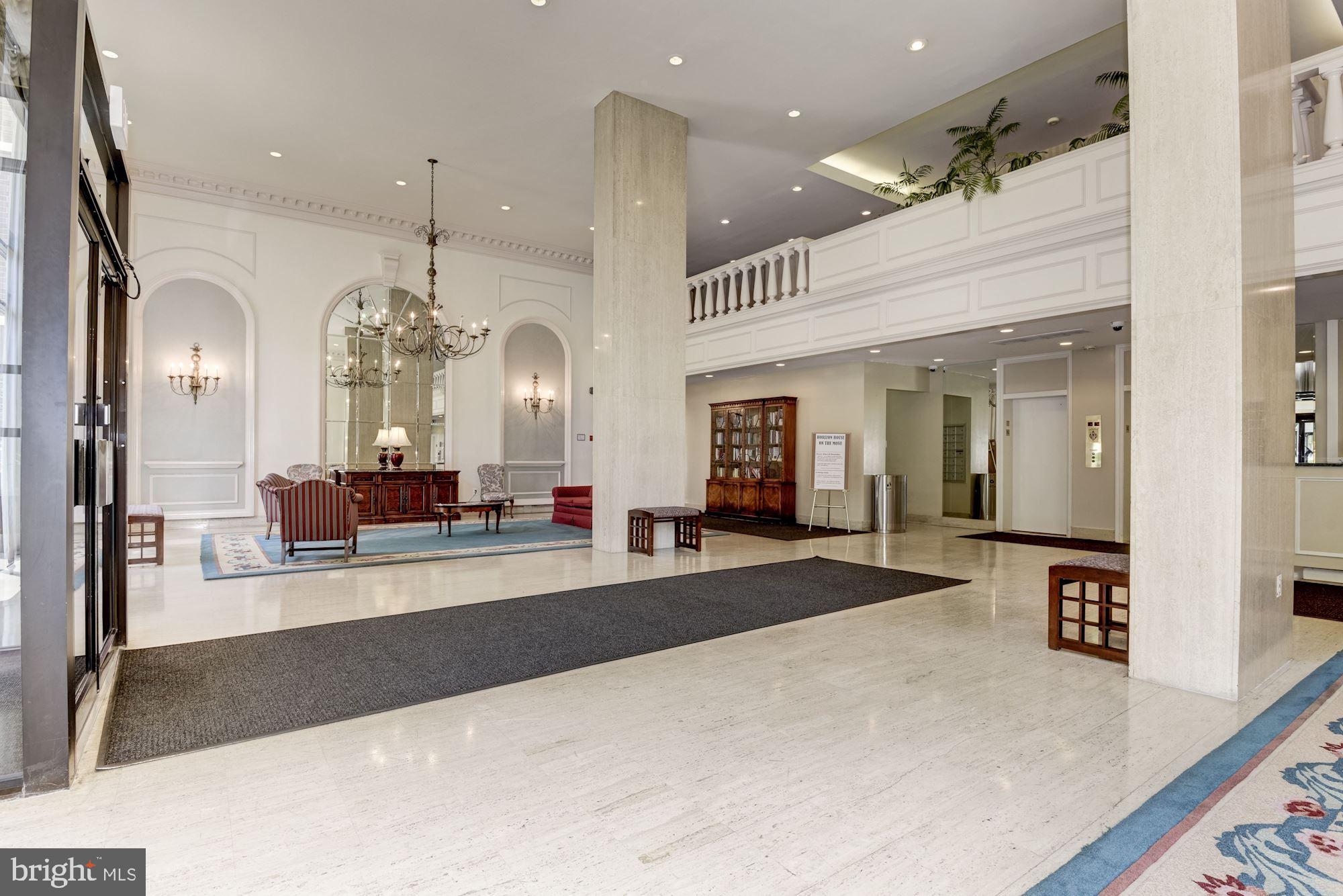 HORIZON HOUSE - Residential Lease