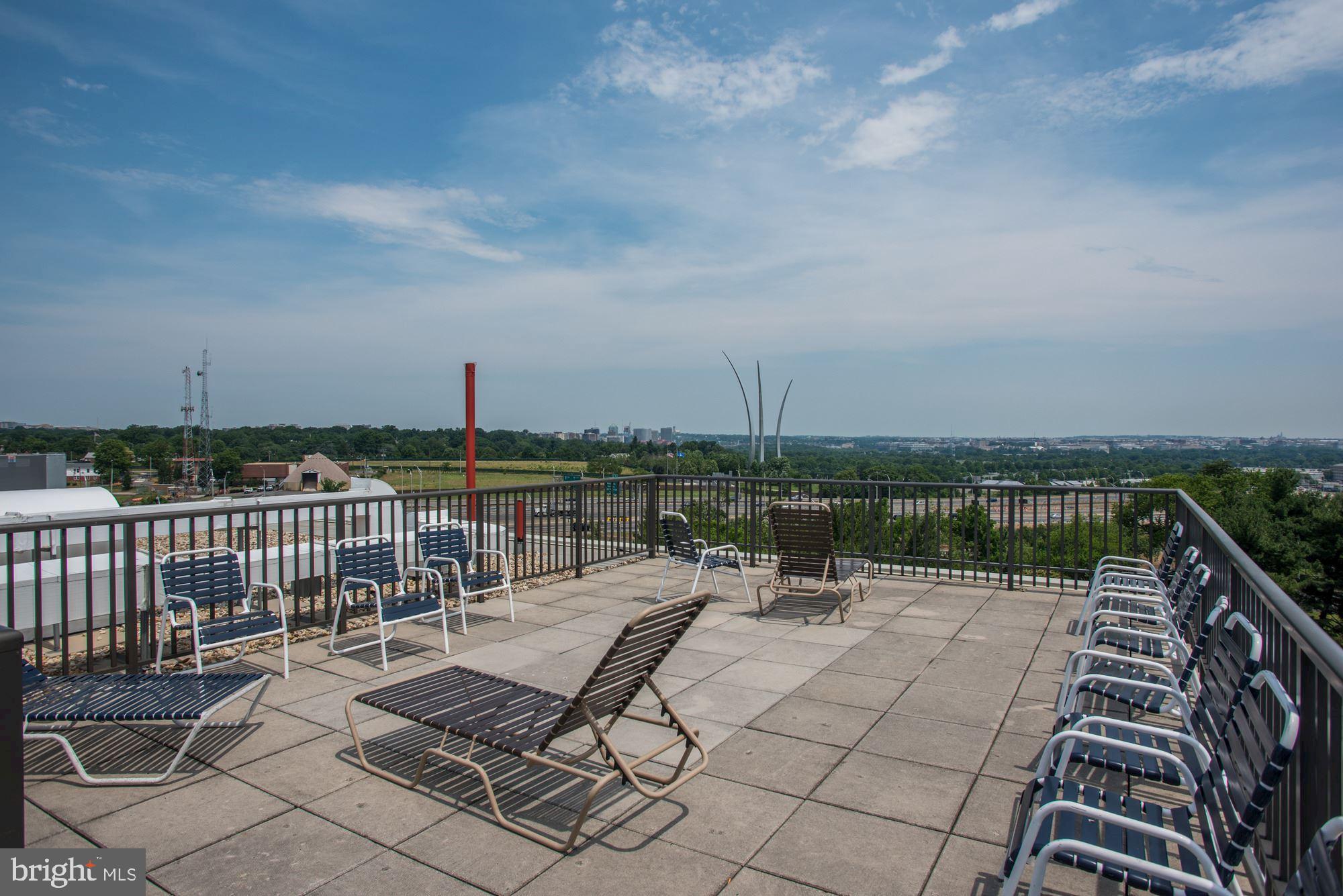 HORIZON HOUSE - Residential Lease