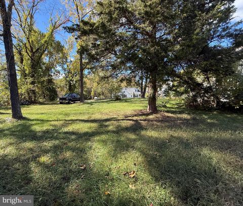 58 TRUSLOW ROAD FREDERICKSBURG VA 22405