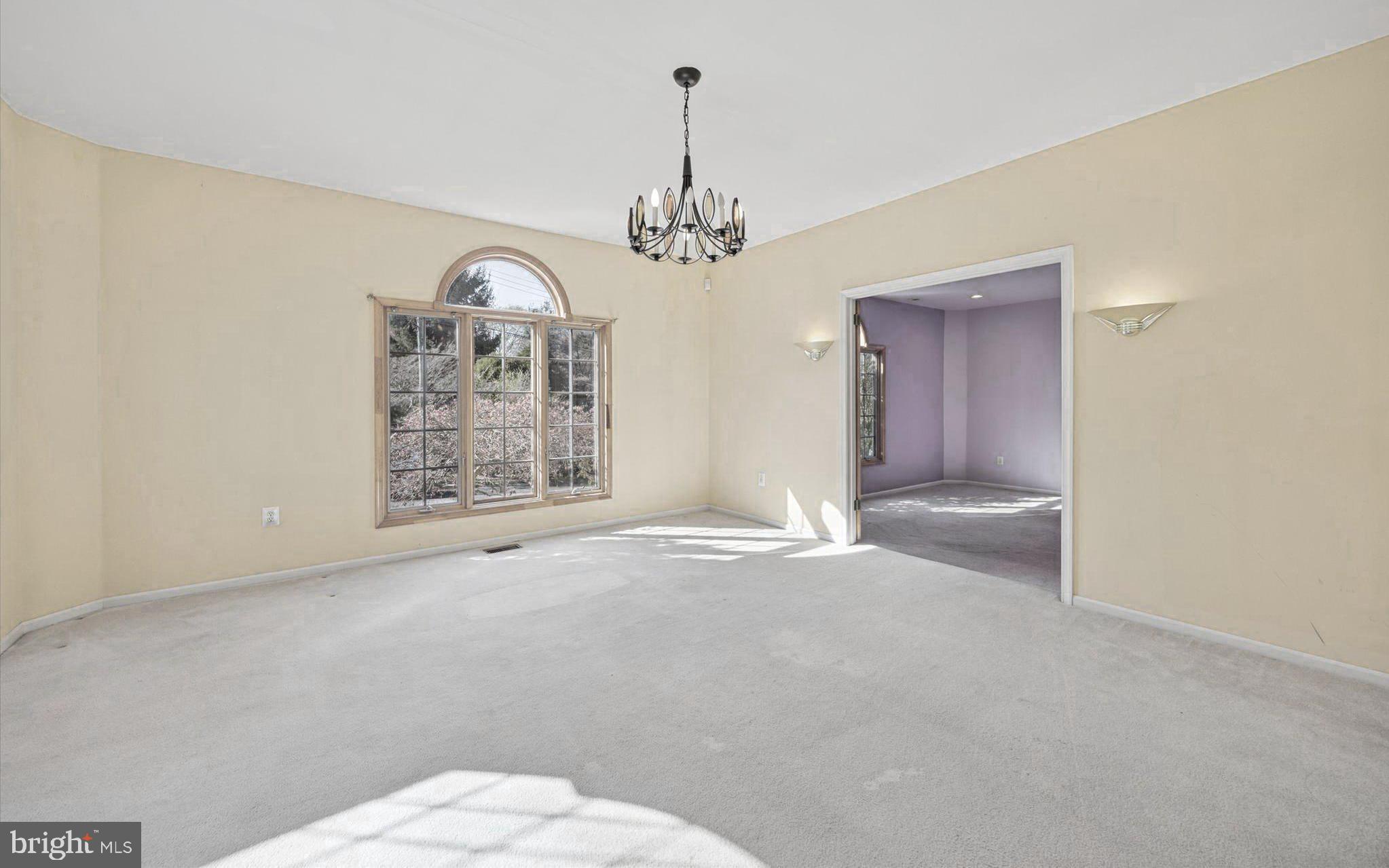 HUNTINGDON VALLEY - Residential