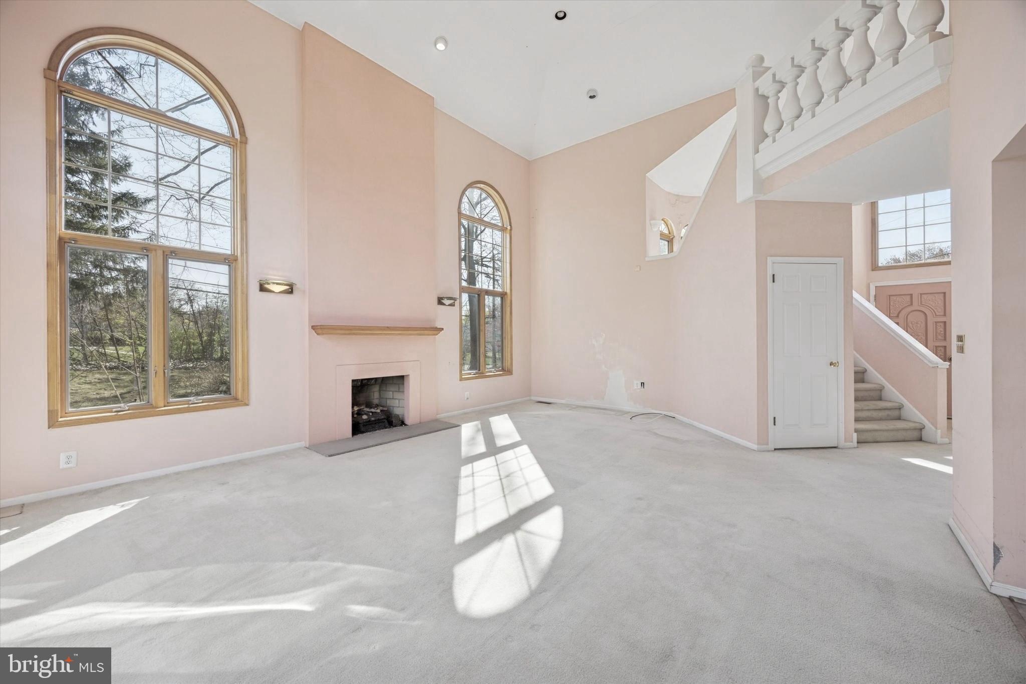 HUNTINGDON VALLEY - Residential