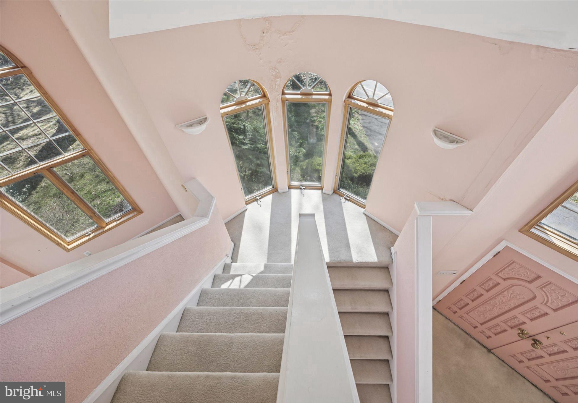 2251 PACKARD AVENUE