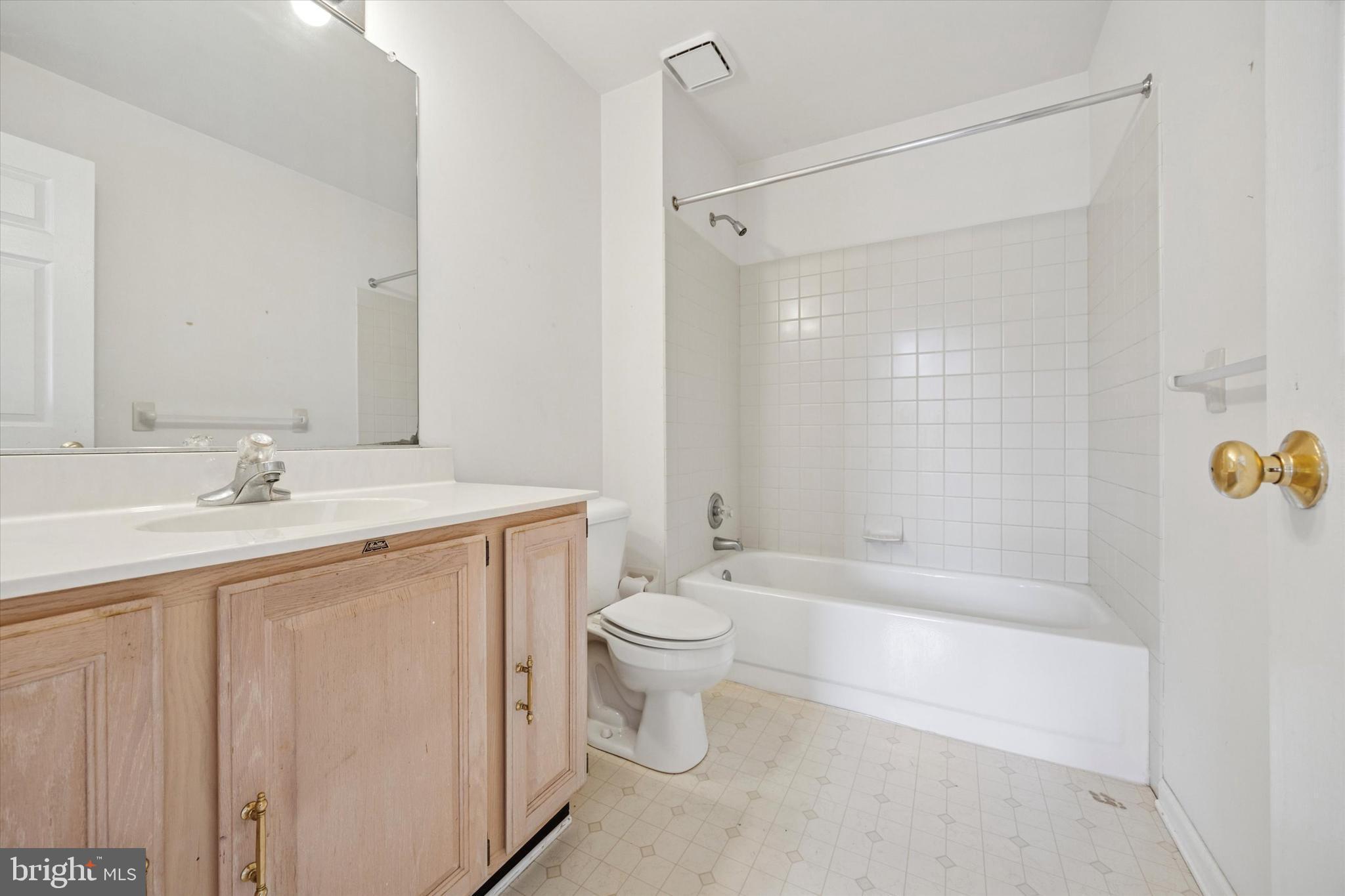 HUNTINGDON VALLEY - Residential