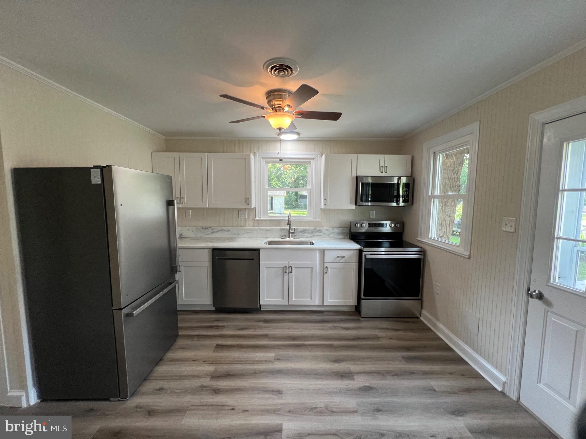 BLUFF POINT - Residential