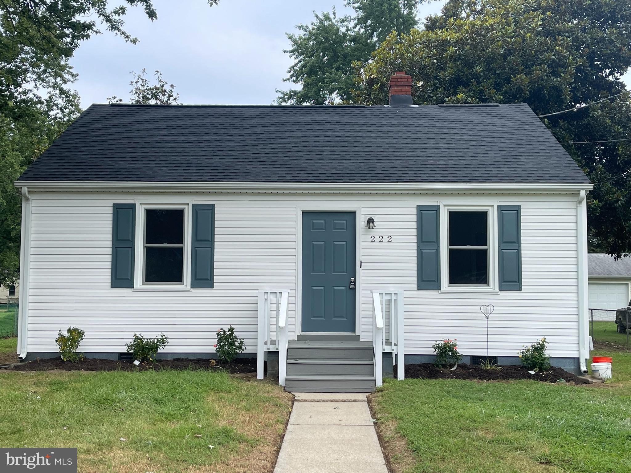 BLUFF POINT - Residential