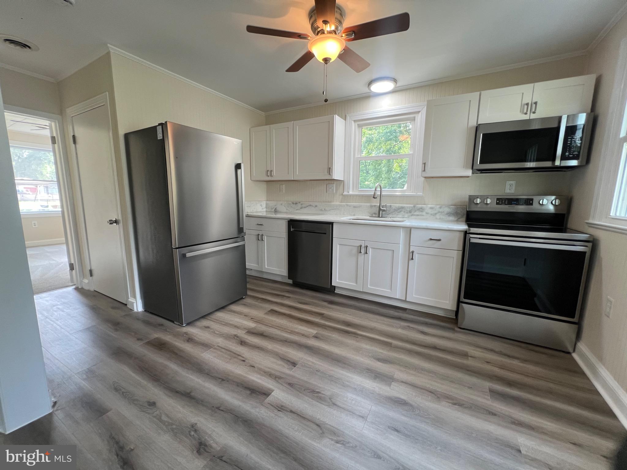 BLUFF POINT - Residential