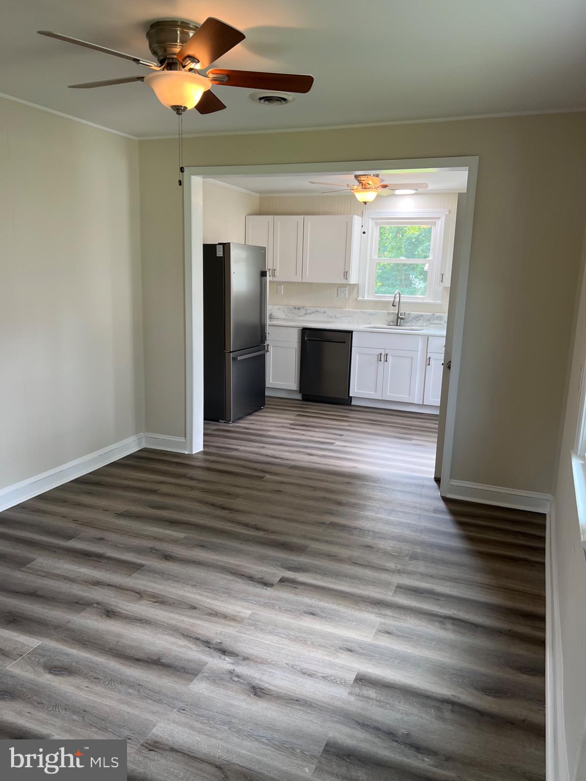 BLUFF POINT - Residential